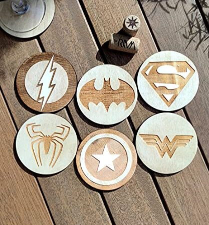 6er Set Marvel vs DC Superhelden Untersetzer - Holz